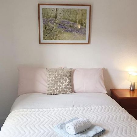 Cntrl Reading Modernized 3 Bedroom House Екстериор снимка